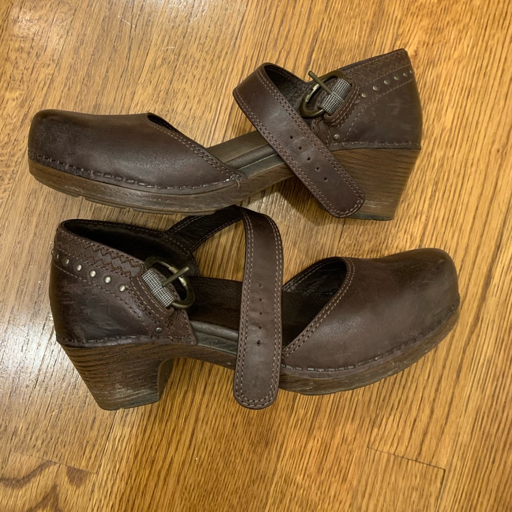 Dansko Brown, heeled Mary Janes